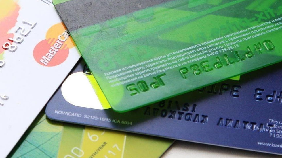 «Сбербанк» временно предложил оформлять кредитные карты на очень выгодных условиях