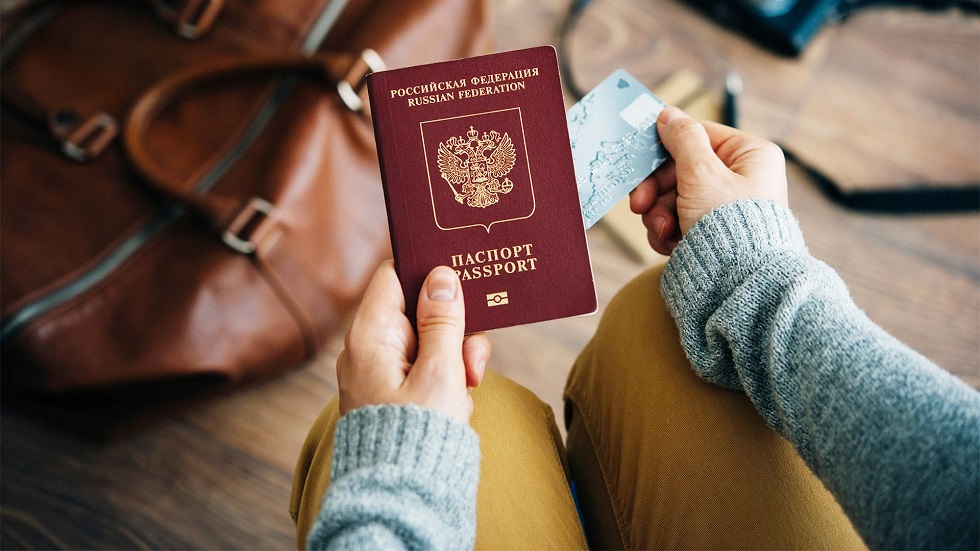 Власти хотят заменить паспорта россиян на приложение в смартфоне