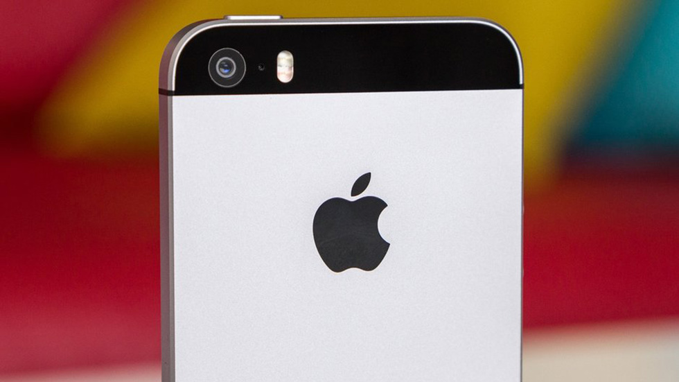 Apple распродала еще одну крупную партию iPhone SE на фоне успеха смартфона
