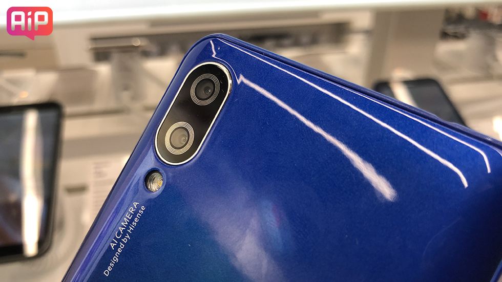 Бюджетный смартфон с двойной камерой Hisense E Max: обзор, характеристики, цена, где купить