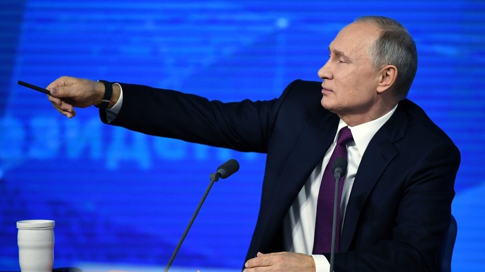 В России выдан первый штраф за оскорбление Путина в интернете
