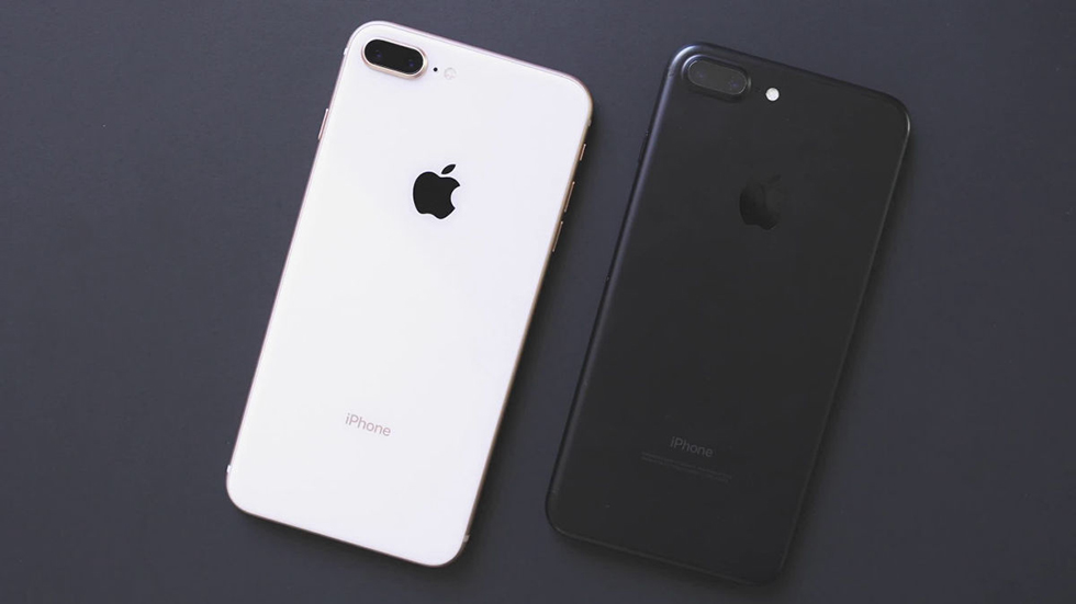 Apple сокращает производство старых iPhone