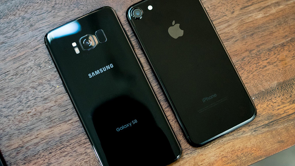 Ликвидация смартфонов в «М.Видео»: есть iPhone, Samsung и Honor