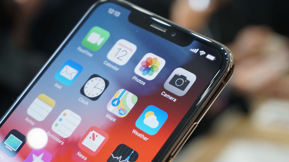 Samsung требует от Apple штраф из-за низких продаж iPhone
