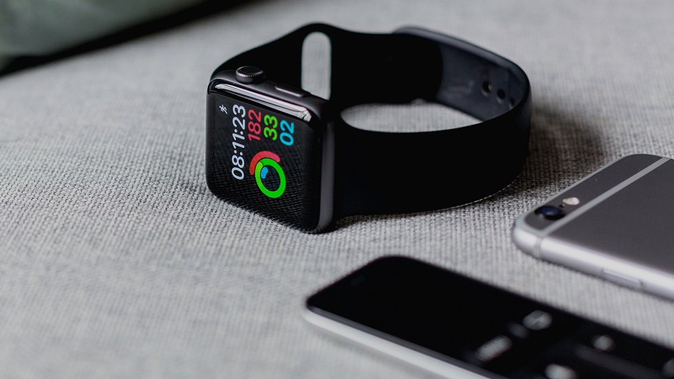 Для Apple Watch 5 будут доступны керамические и титановые корпуса