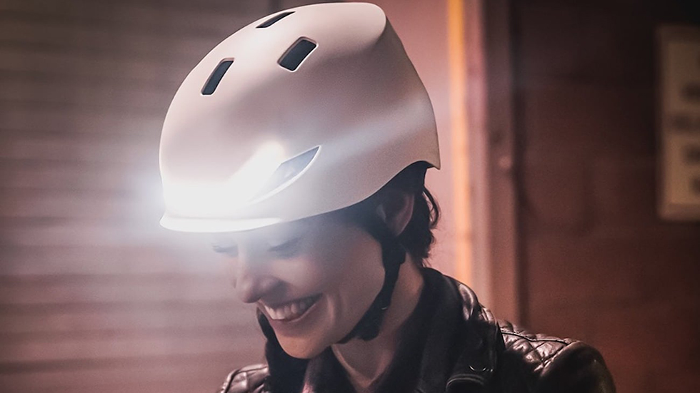 Apple начала продавать велосипедный шлем за 16 тысяч рублей