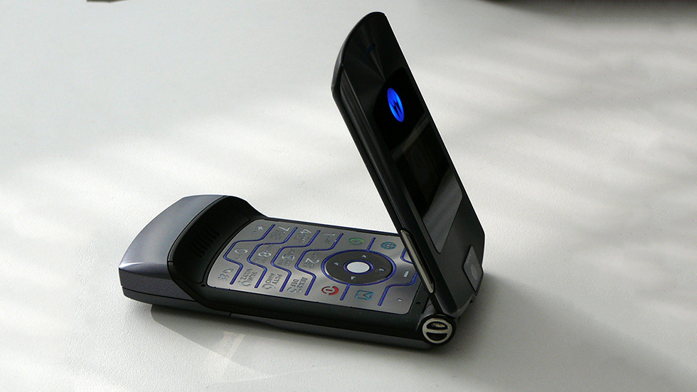 Легендарный Motorola RAZR возвращается. 3 причины, по которым смартфон будет хитом