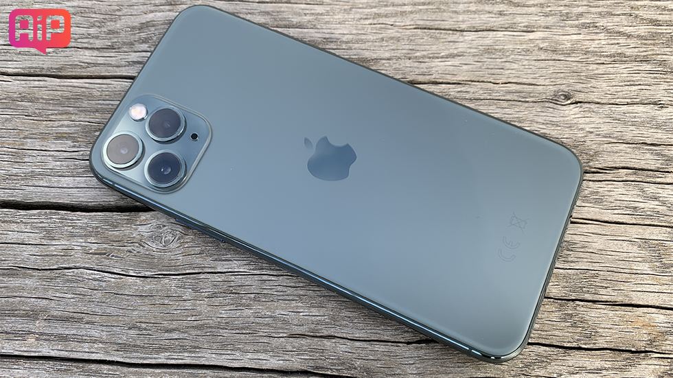 Владельцы дорогущих iPhone 11 Pro пожаловались на связь. Решение найдено