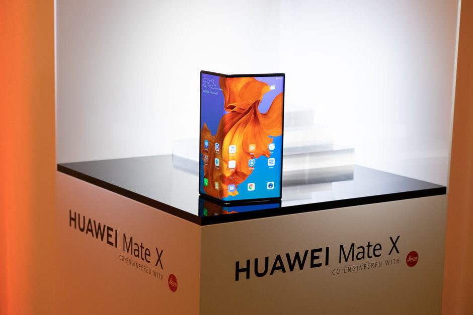 Huawei хочет продать бренды Mate и P