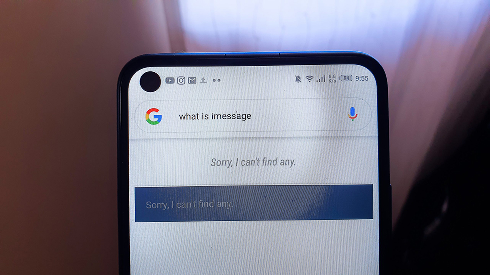Обычный запрос про iMessage «убивает» Google на Android