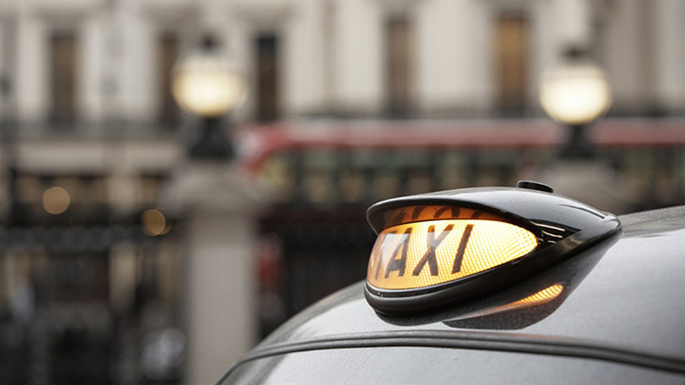 Определены лучшие приложения для заказа такси