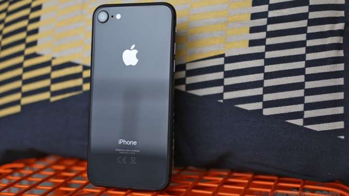 В недорогом iPhone 9 будет увеличенный аккумулятор