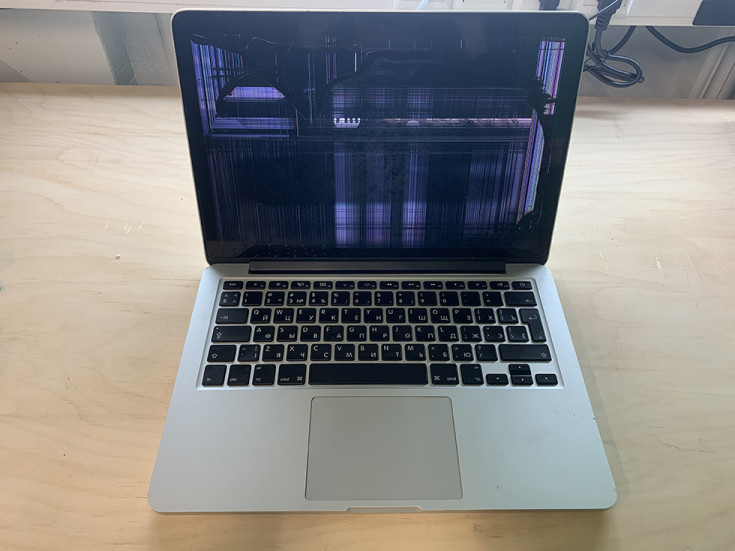 Разбитая матрица MacBook Pro Retina 2014 (как заменить)
