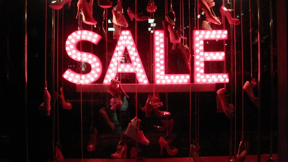 Российские магазины оказались против «закона о честных распродажах»
