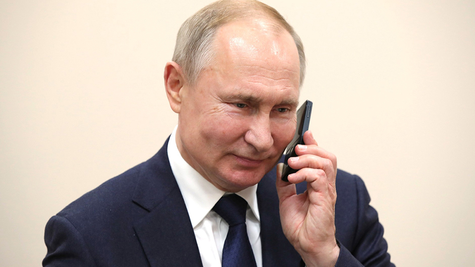 Путин объяснил отсутствие смартфона