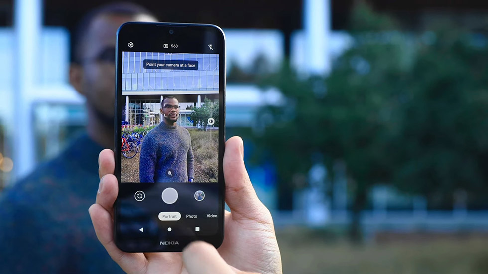 Важная разработка Google: приложение-камера для дешевых смартфонов, улучшающее фото