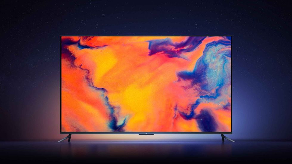 Xiaomi выпустила гигантский телевизор. Как обычно, гораздо дешевле других