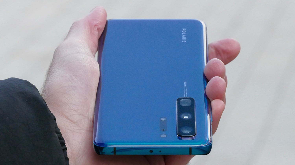 Мощная утечка: прототип Huawei P40 попал в руки журналистов