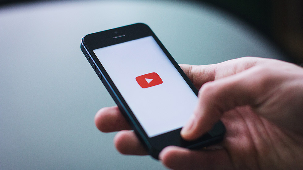 YouTube урезал качество видео в Европе