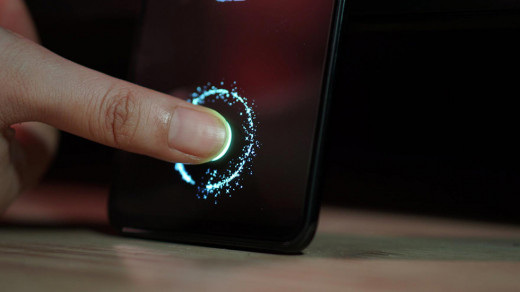 СМИ: iPhone 12 получит встроенный в экран Touch ID