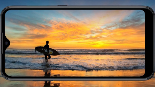 «Бабушкофон». Дешевый смартфон Samsung Galaxy M01 вот-вот выйдет в России