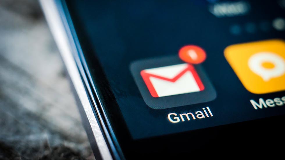 О чудо! В Gmail для iPhone появляется темная тема. Как включить?