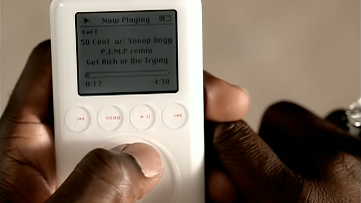 Помните хитовый трек «P.I.M.P.» от 50 Cent? Рекламу iPod в нем проплатил сам Стив Джобс