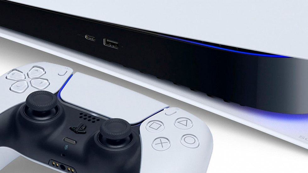 Консоль и контроллер Sony PlayStation 5