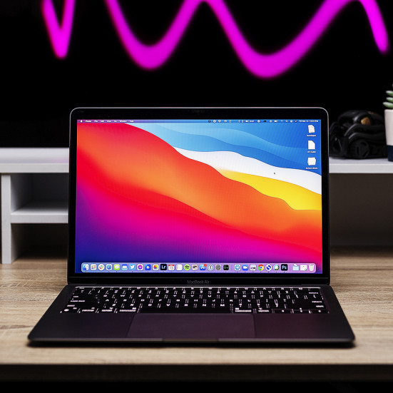Обзор MacBook Air M1: стоит ли гнаться за новым процессором?