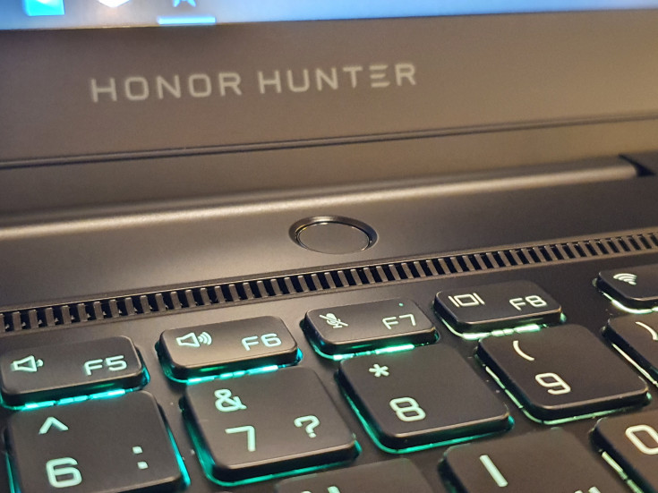 Honor Hunter V700