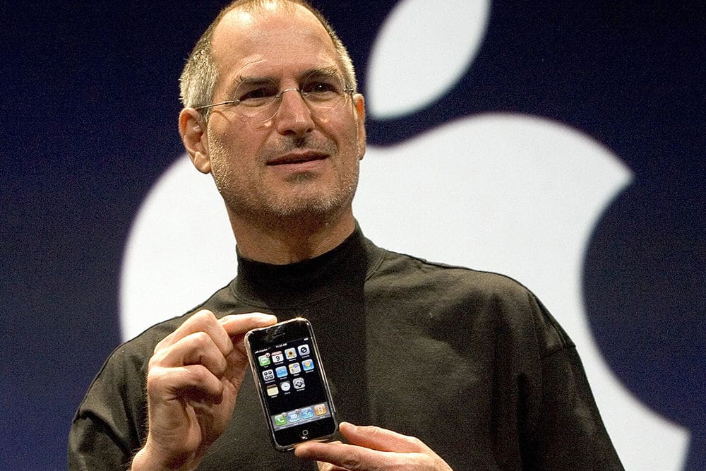 Стив Джобс и айфон 1
