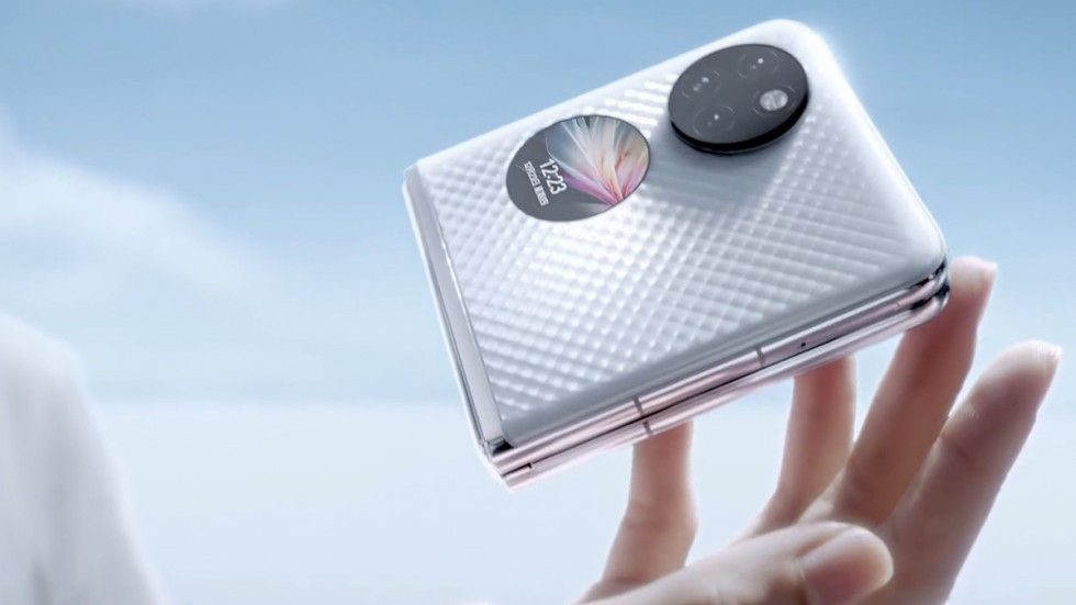 Представлен HUAWEI P50 Pocket — смартфон за $1400 с уникальным дисплеем и ультрафиолетовой камерой