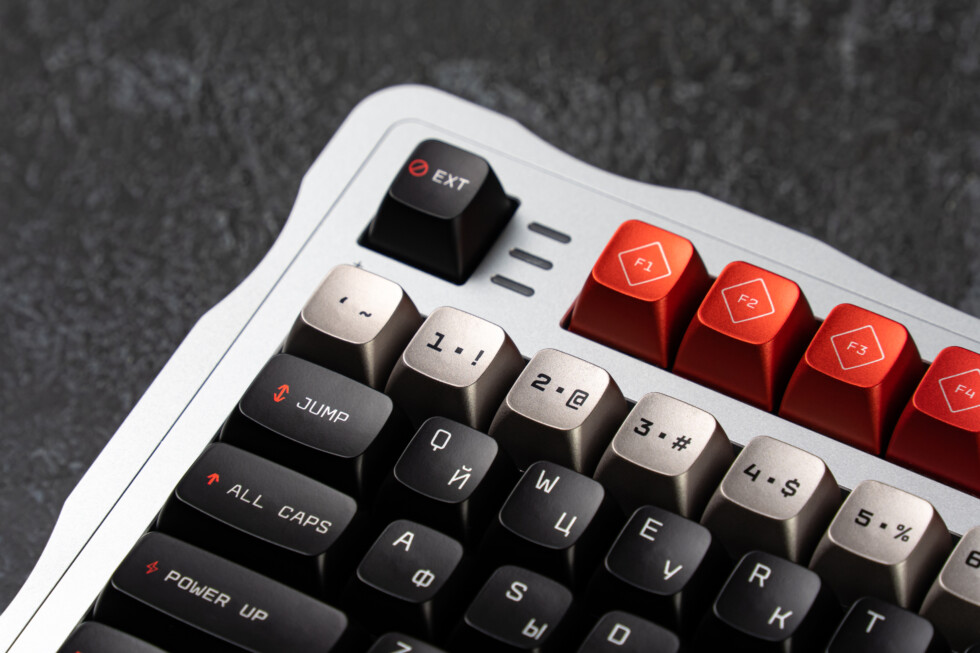 Титановая клавиатура для компьютера